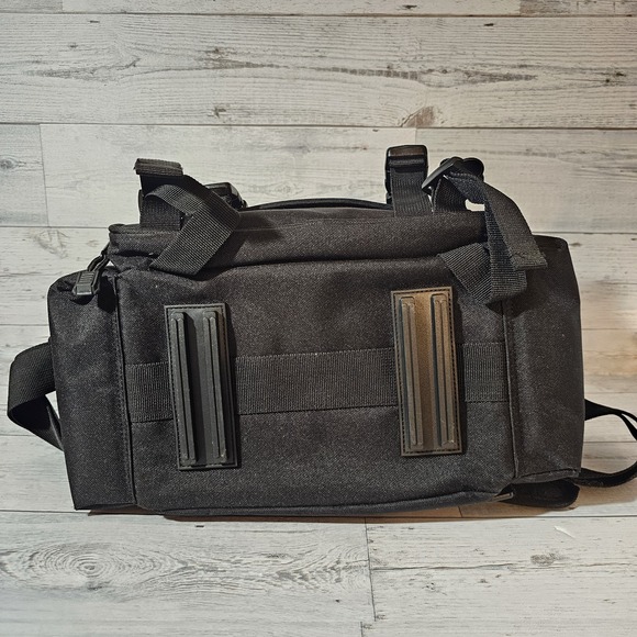 Genuine Canon Deluxe Camera Bag for EOS Cameras Medium Large Photo Video Gadgets - Picture 15 of 16